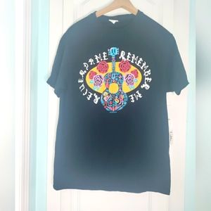 Coco Remember Me / Recuerdame Guitar Black T-Shirt Disney Pixar Size Medium